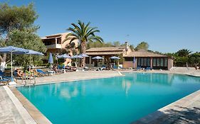 Helena Apartments&Villas